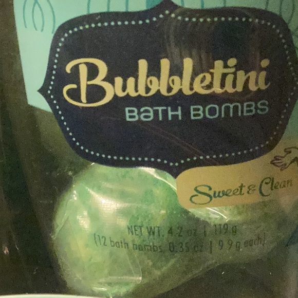 Nib Luxe bath set- Me Time pampering gift set, Sweet & Clean Scent, Mr. bubble - Picture 5 of 10